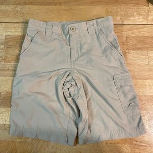 Youth Columbia Shorts Size: 4-5